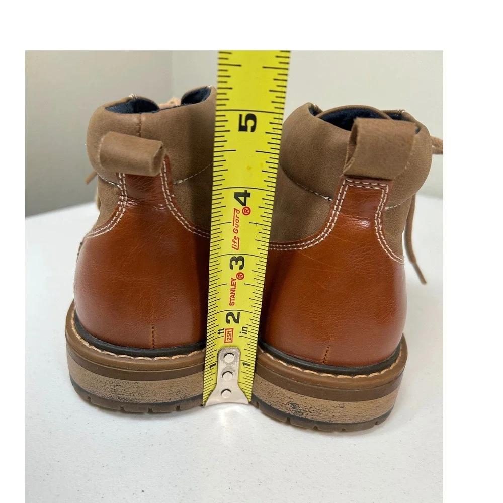 Freeman Hector Chukka Boots Men's Size 9 Brown Faux Leather Memory Foam Shoes